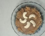 A picture of step 4 of Aate ka halwa.