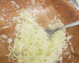 A picture of step 2 of Crunchy coleslaw.