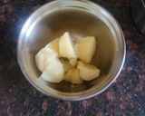 A picture of step 2 of Aloo Rasedar.