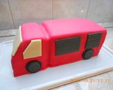 Tűzoltó autó torta recept + összeállítás recept fázis 10 fotója