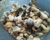 Foto del paso 1 de la receta: Cuitlacoche con chile poblano