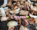 香煎豬肉佐泡菜的食譜步驟2照片