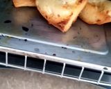A picture of step 5 of Garlic bread.