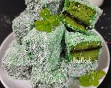 Foto langkah ke 7 dari resep Green Tea Lamingtons.