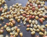 कच्ची केळी आणि बटाट्याचे उपवासाचे कटलेट (kacchi kedi ani batatyache cutltes recipe in marathi) रेसिपी स्टेप 2 फोटो 