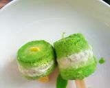 A picture of step 5 of Green white green popsicle.