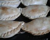 Foto del paso 3 de la receta: Empanadas con papitas fritas😋