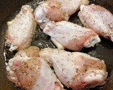 Foto del paso 4 de la receta: Alitas de pollo al ajillo