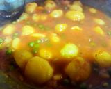 মটরশুঁটি দিয়ে নতুন আলুর দম(notun aloor dum recipe in Bengali) রেসিপি ধাপ - 5 ছবি