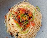 Foto langkah ke 2 dari resep Spaghetti aglio e olio slice beef.