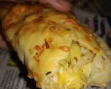 Foto del paso 2 de la receta: Empanadilla con queso gratinado (toque rico sencillo)