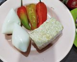 Foto langkah ke 1 dari resep Tumis Tempe Putih Telur.