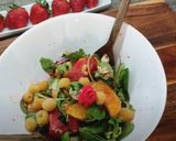 Foto del paso 6 de la receta: Ensalada de verano con canónigos y aderezo de frutas