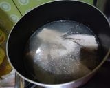 Foto langkah ke 2 dari resep Sup Ikan Gurami Kuah Bening.