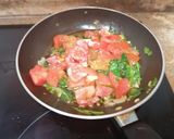 Foto del paso 2 de la receta: Espinacas con tomate
