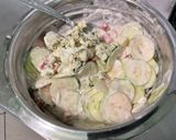 Une image de l'étape 8 de Salades de concombre à la crème, tomates, roquefort et aneth.
