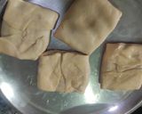 हळदीच्या पानातील पुरणाची खुसखुशीत दिंड(Purnache Dind Recipe In Marathi) रेसिपी स्टेप 4 फोटो 