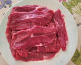 Foto del paso 6 de la receta: Fricandó de ternera con variado de setas. Plato de la cocina Catalana