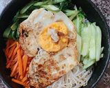Hình bước làm 5 của món Cơm trộn Hàn Quốc bản phake 🤣