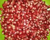 A picture of step 1 of Pomegranate tea.