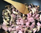 Sonkás gombás spenótos tészta recept fázis 1 fotója