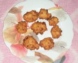 A picture of step 4 of Different Varieties Of Pulses Fritters I.e Onions And Potato Fritters.