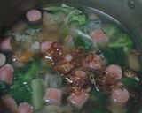 Foto langkah ke 6 dari resep Sup brokoli sosis bakso.