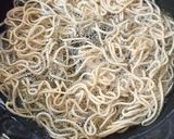 બેસન ની સેવ (Besan Sev Recipe in Gujarati) રેસીપી સ્ટેપ3ફોટો