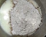 A picture of step 2 of Chocolate walnuts muffins.