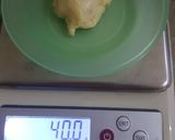 Foto langkah ke 3 dari resep Crunchy Sausage Rollbread.