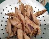 Foto langkah ke 1 dari resep Tongkol Tumis Cabe Bawang.