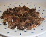 Foto del paso 11 de la receta: Champiñones picados con jamón y longaniza