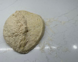 Foto del paso 4 de la receta: Pizza Dualizza de pesto y anchoas