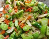Foto langkah ke 5 dari resep Paru Oseng Pete Pedas.