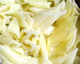A picture of step 2 of Pasta cream chaat.