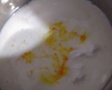 A picture of step 3 of Pineapple milk shake.