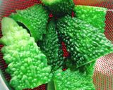 Hình bước làm 2 của món Canh Khổ Qua Rừng Nhồi Thịt