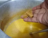 A picture of step 4 of Tarkay wali moong daal.