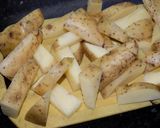 Foto del paso 1 de la receta: Papas rústicas empanadas -sin freír
