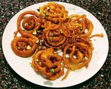 जिलेबी (jalebi recipe in marathi) रेसिपी स्टेप 4 फोटो