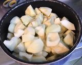 Une image de l'étape 4 de Compote de pommes aux agrumes et prune.