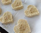 A picture of step 6 of Coconut gireba.