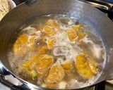 A picture of step 11 of Pork and prawn wonton soup.