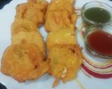 A picture of step 7 of Laziz Paneer Pakora.
