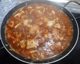 Foto del paso 5 de la receta: Fideuá de sepia y gambones (con salmorreta)