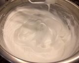 Foto del paso 4 de la receta Bizcocho de leche con pepitas de chocolate