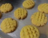 Foto langkah ke 4 dari resep Biskuit Emping.