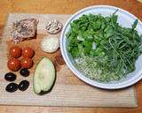 Foto del paso 1 de la receta: Ensalada mixta con salmón
