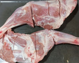 Foto del paso 1 de la receta: Cabrito al horno con patatas panadera