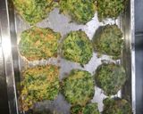 Foto del paso 5 de la receta: Buñuelos de espinaca al horno